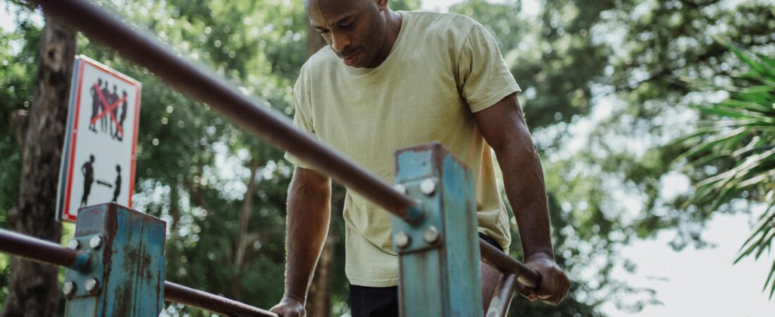 Dip Bars vs Rings: Which Is Better for Strength? (2026 Guide)